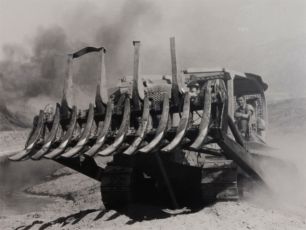 Bulldozer, 1956